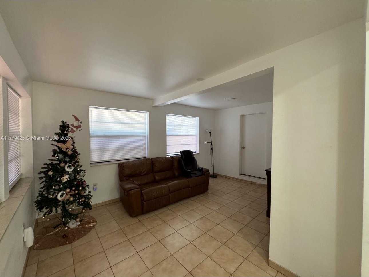 Small Image of 602 EAST 50TH ST, Hialeah Number 3