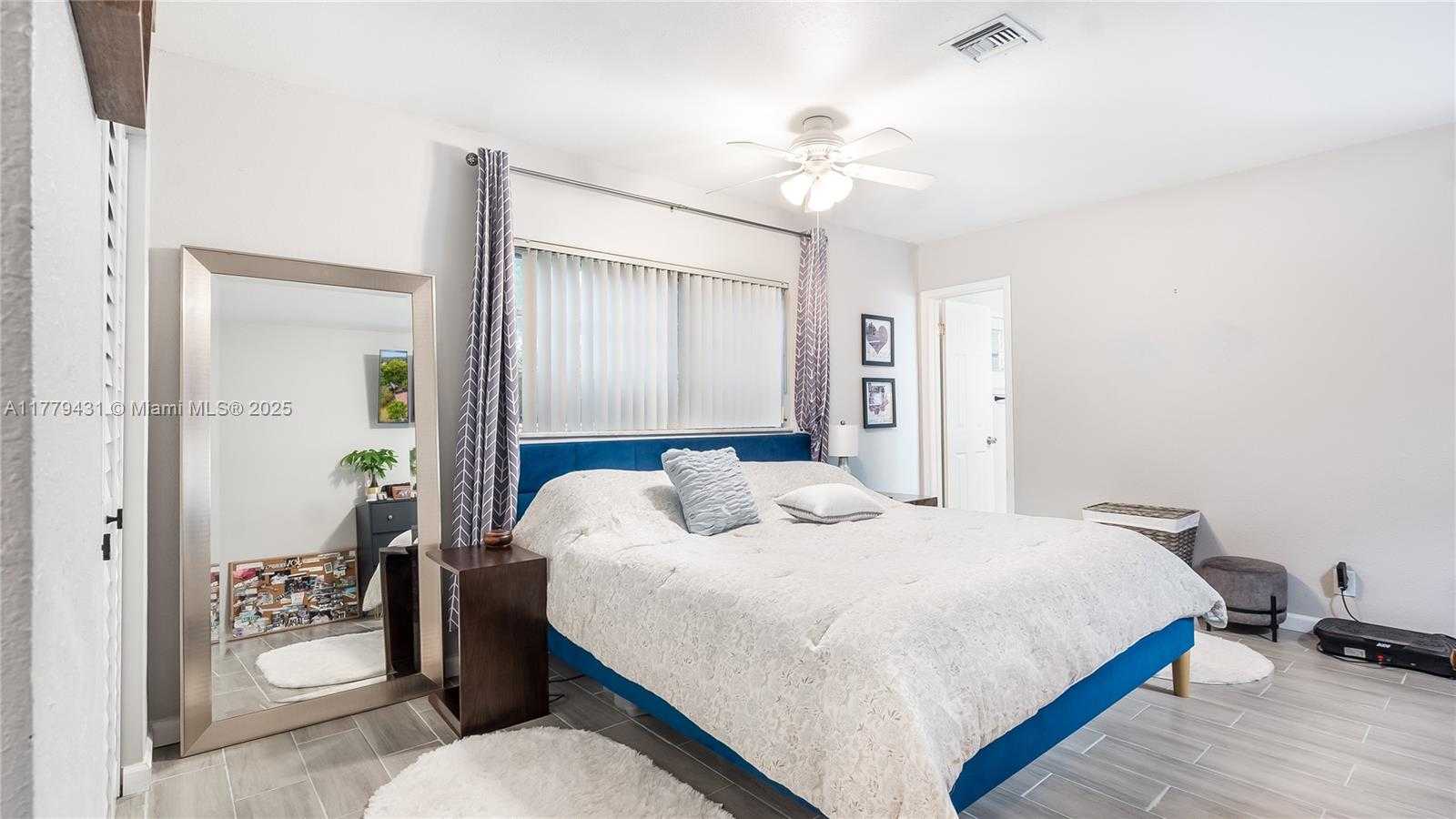 Small Image of 3820 CORAL SPRINGS DR, Coral Springs Number 11