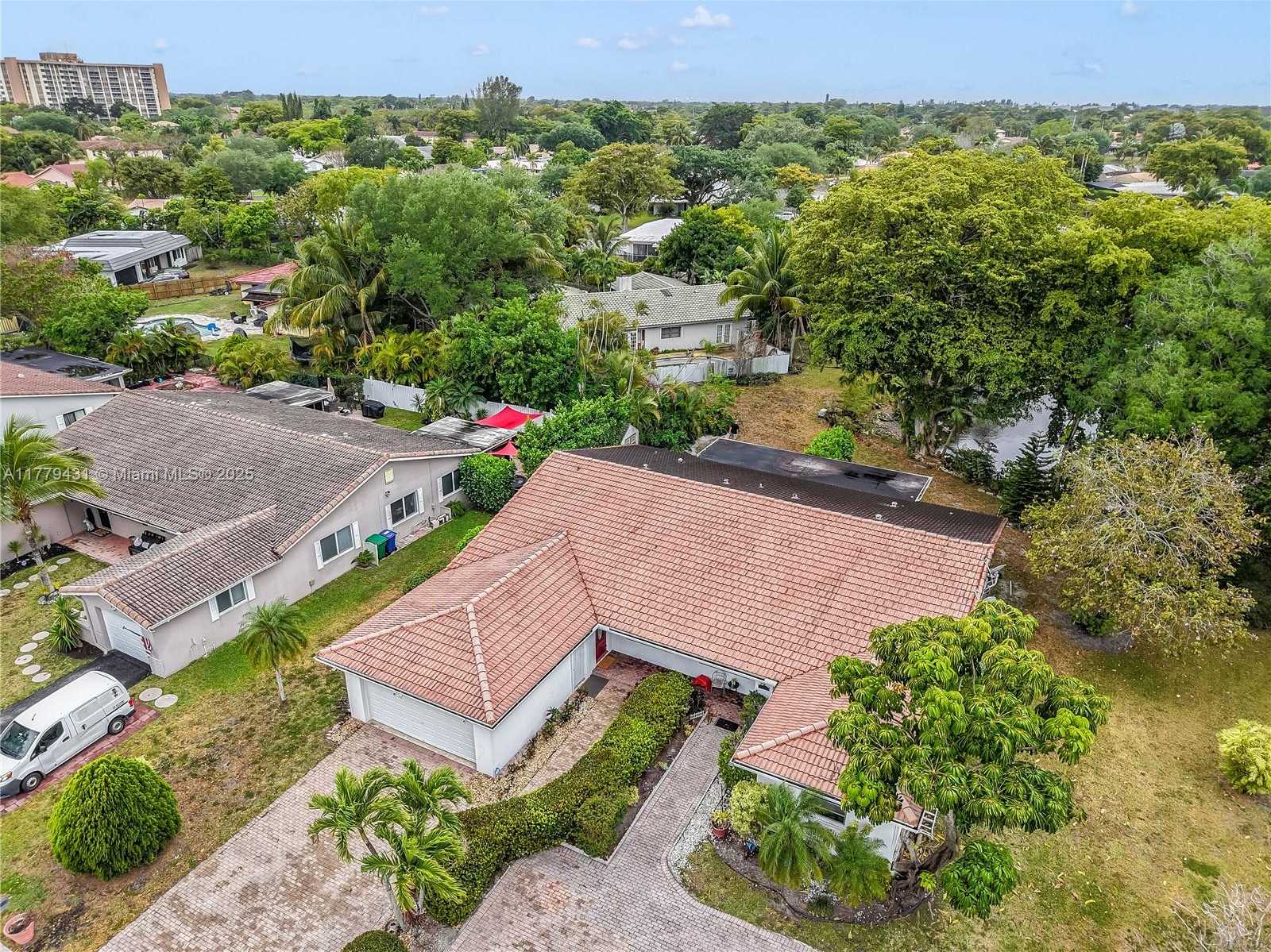 Small Image of 3820 CORAL SPRINGS DR, Coral Springs Number 17