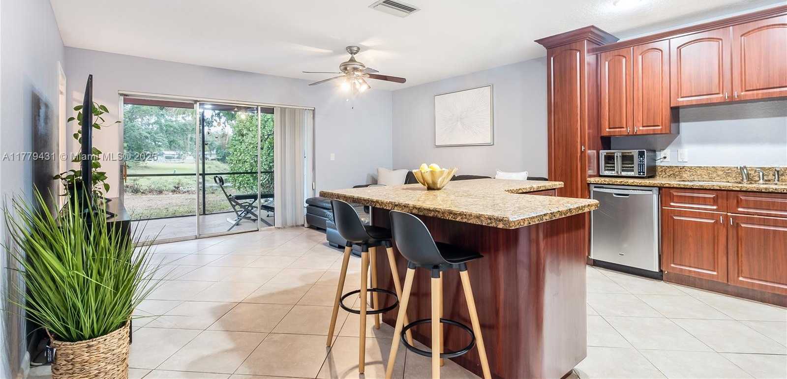 Small Image of 3820 CORAL SPRINGS DR, Coral Springs Number 2