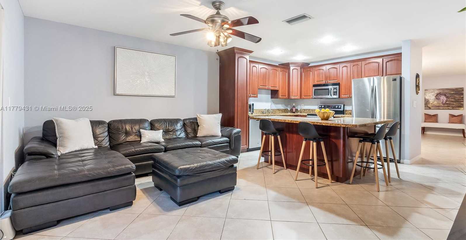 Small Image of 3820 CORAL SPRINGS DR, Coral Springs Number 3