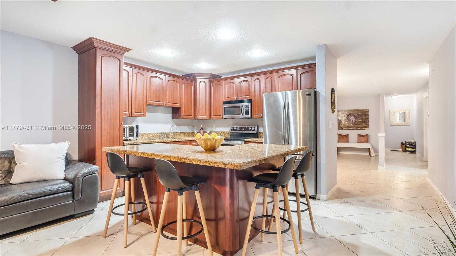 Small Image of 3820 CORAL SPRINGS DR, Coral Springs Number 5