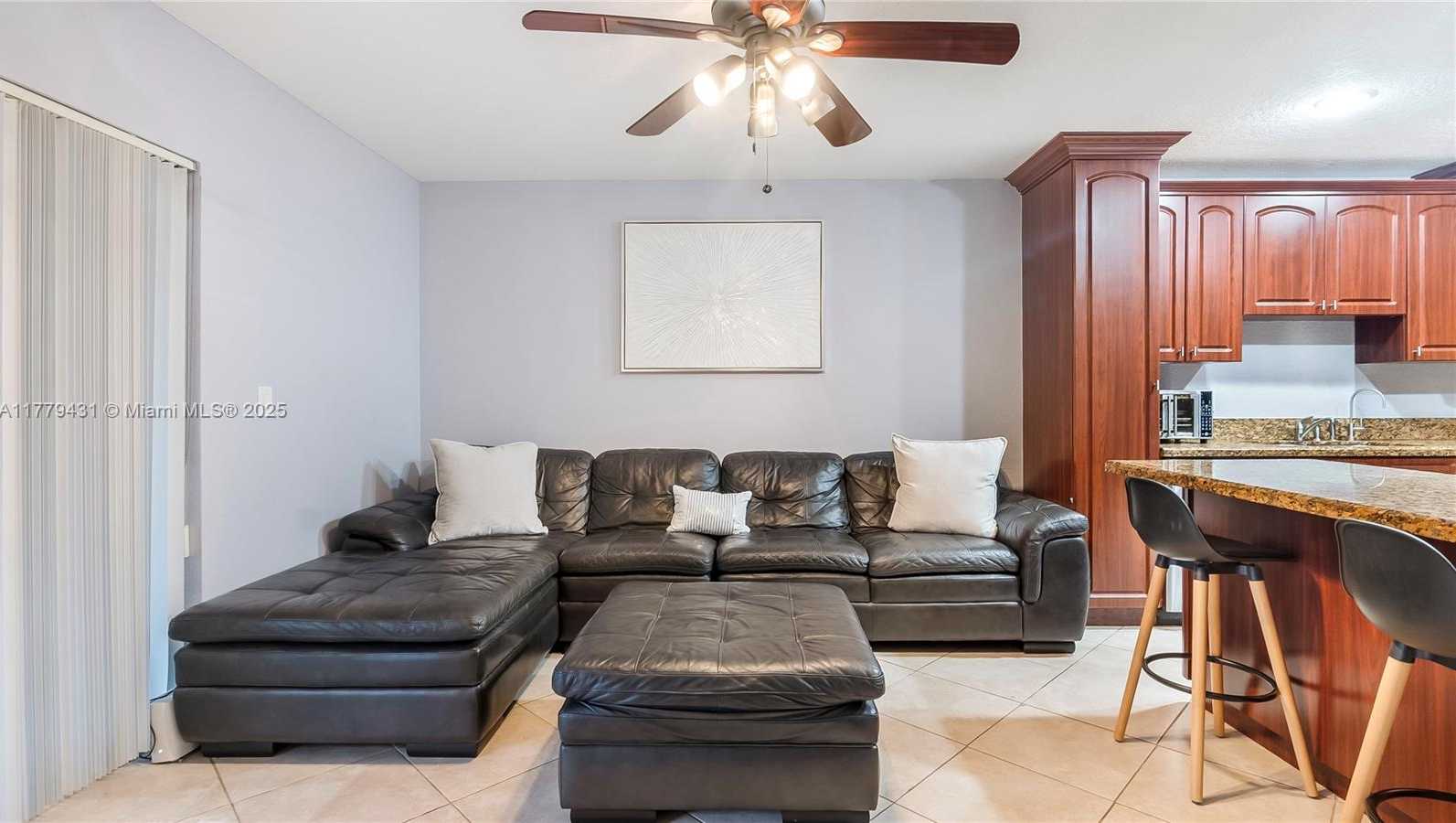 Small Image of 3820 CORAL SPRINGS DR, Coral Springs Number 7