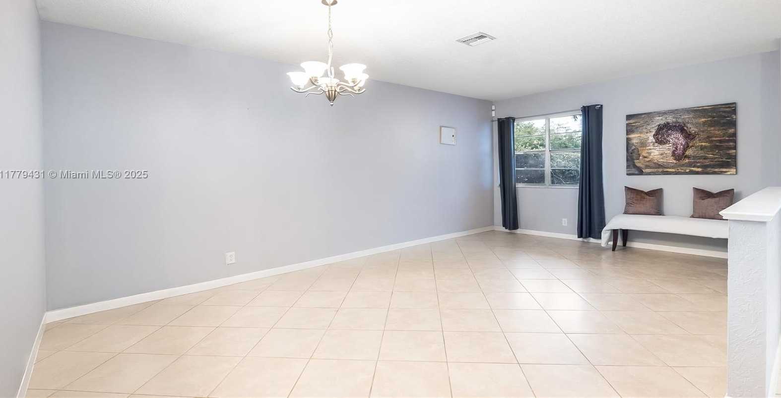 Small Image of 3820 CORAL SPRINGS DR, Coral Springs Number 8