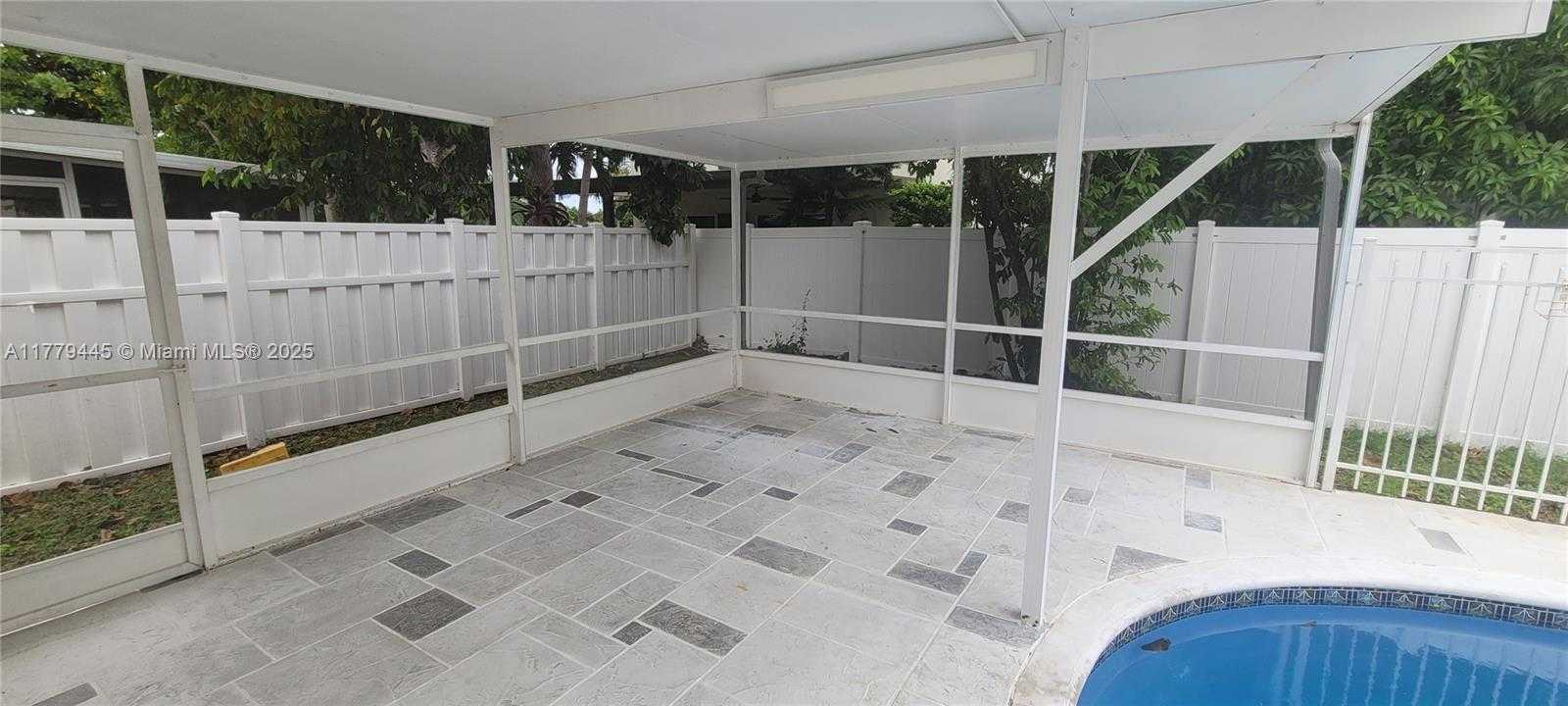 Small Image of 3080 CARYSFORT LN, Margate Number 23