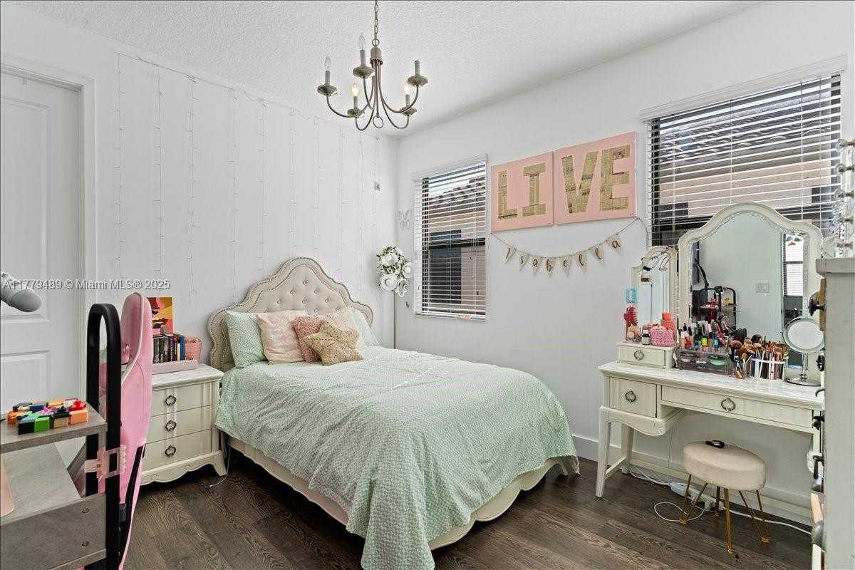 Small Image of 9786 WEST 34TH AVE, Hialeah Number 42