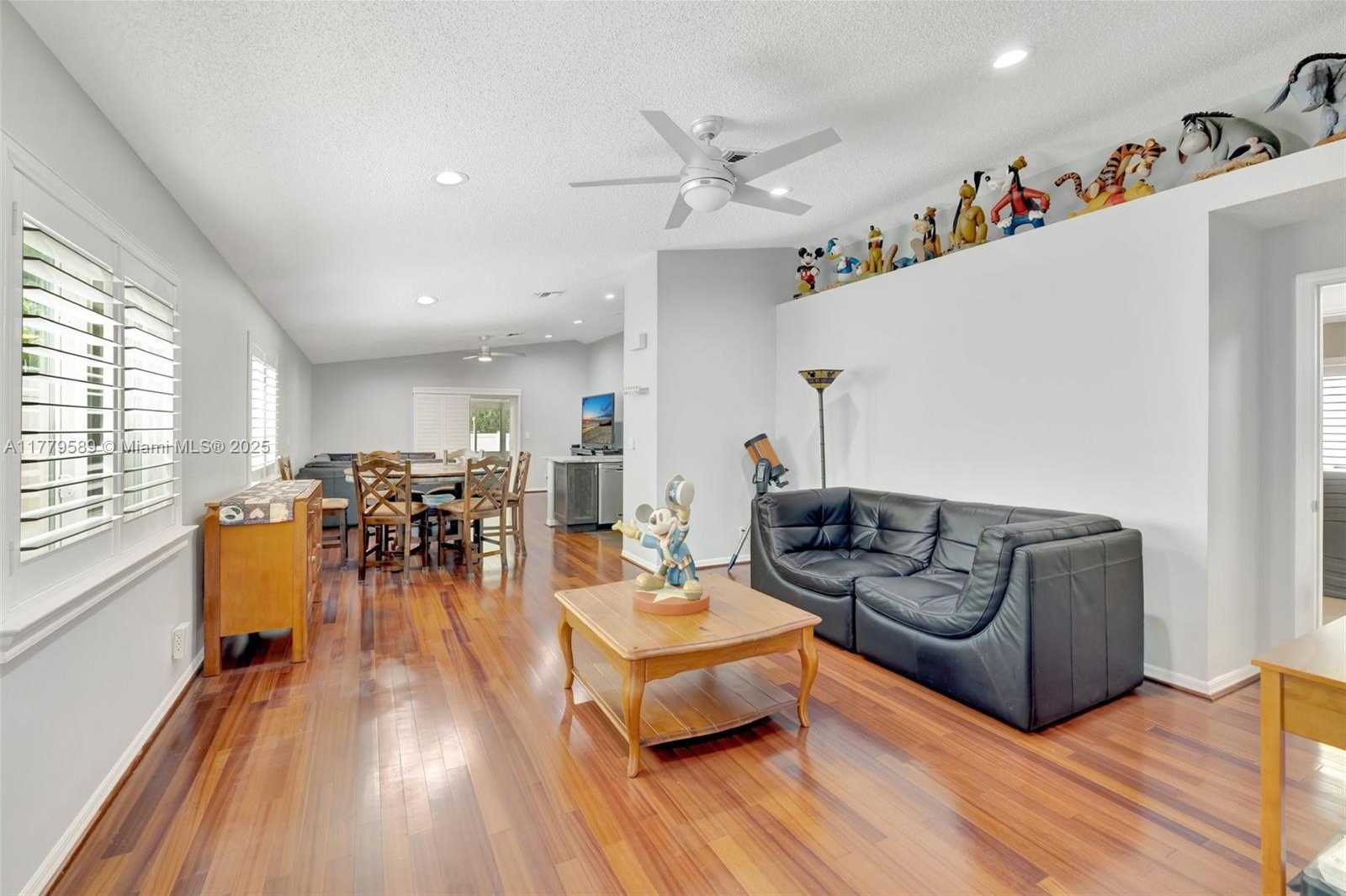 Small Image of 4613 SOUTH WEST 12TH ST, Deerfield Beach Number 19
