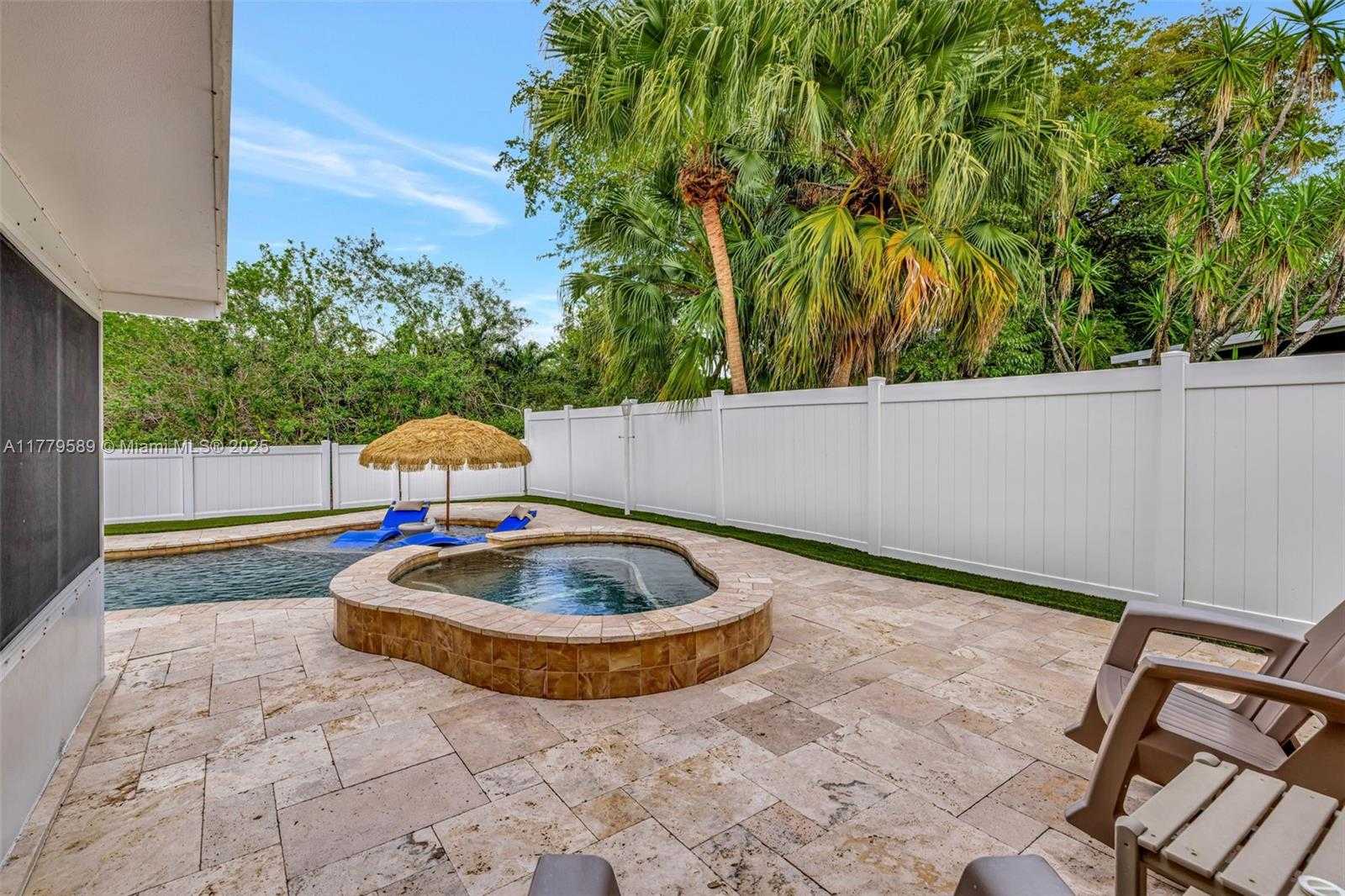 Small Image of 4613 SOUTH WEST 12TH ST, Deerfield Beach Number 27