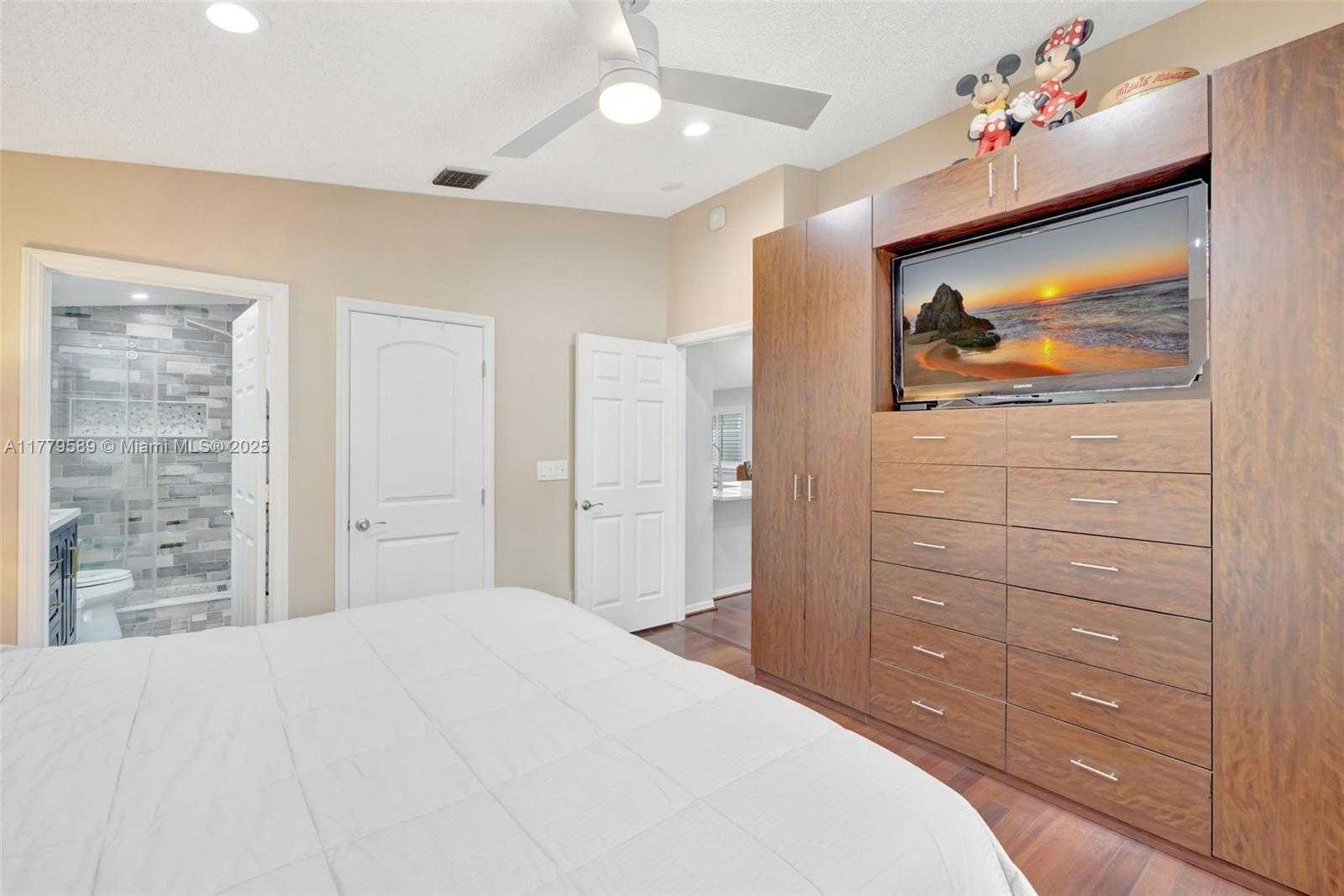Small Image of 4613 SOUTH WEST 12TH ST, Deerfield Beach Number 29