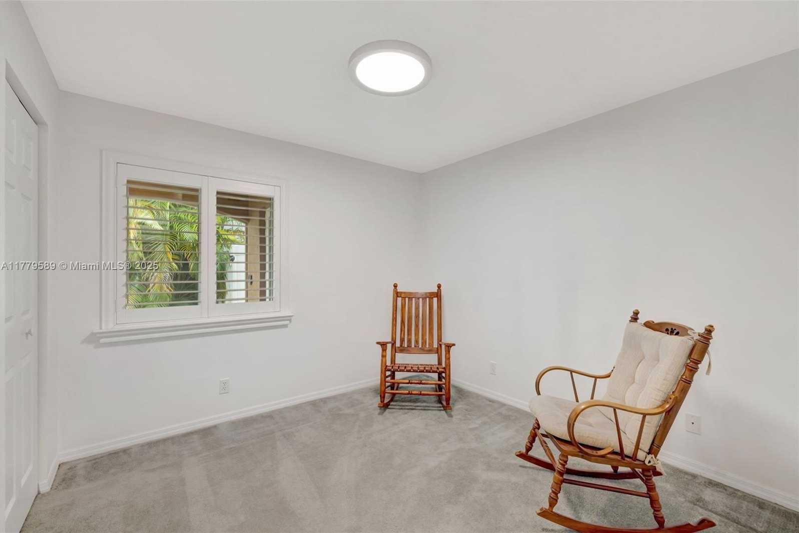 Small Image of 4613 SOUTH WEST 12TH ST, Deerfield Beach Number 32