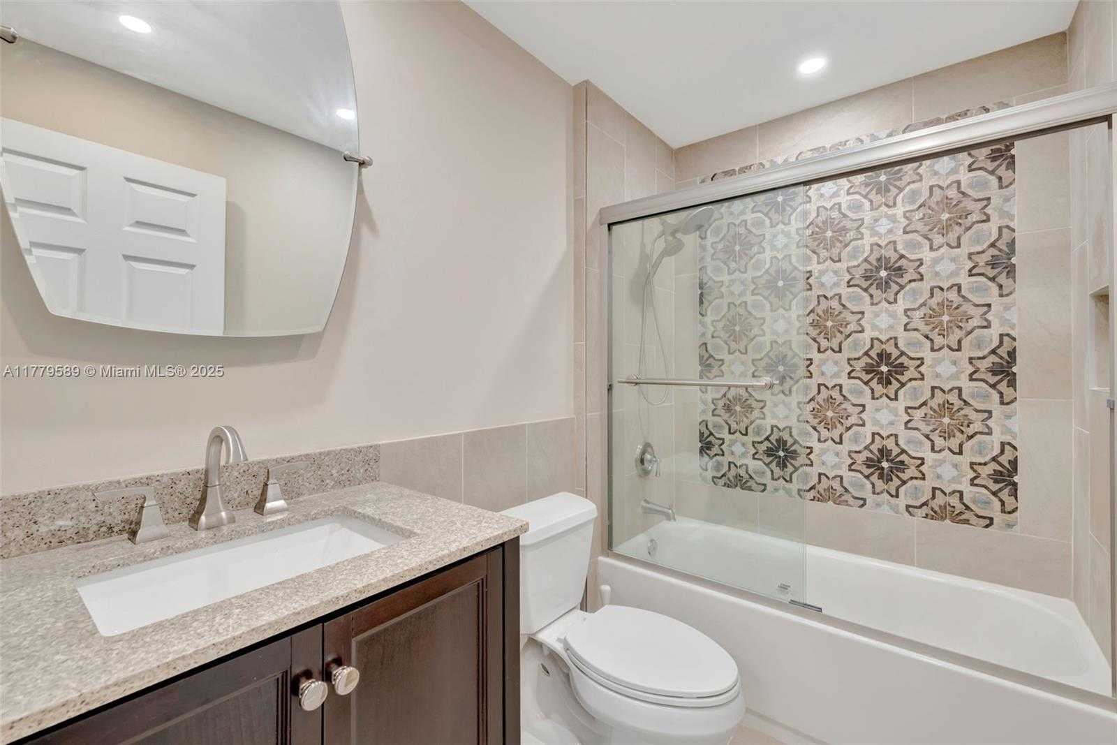 Small Image of 4613 SOUTH WEST 12TH ST, Deerfield Beach Number 36