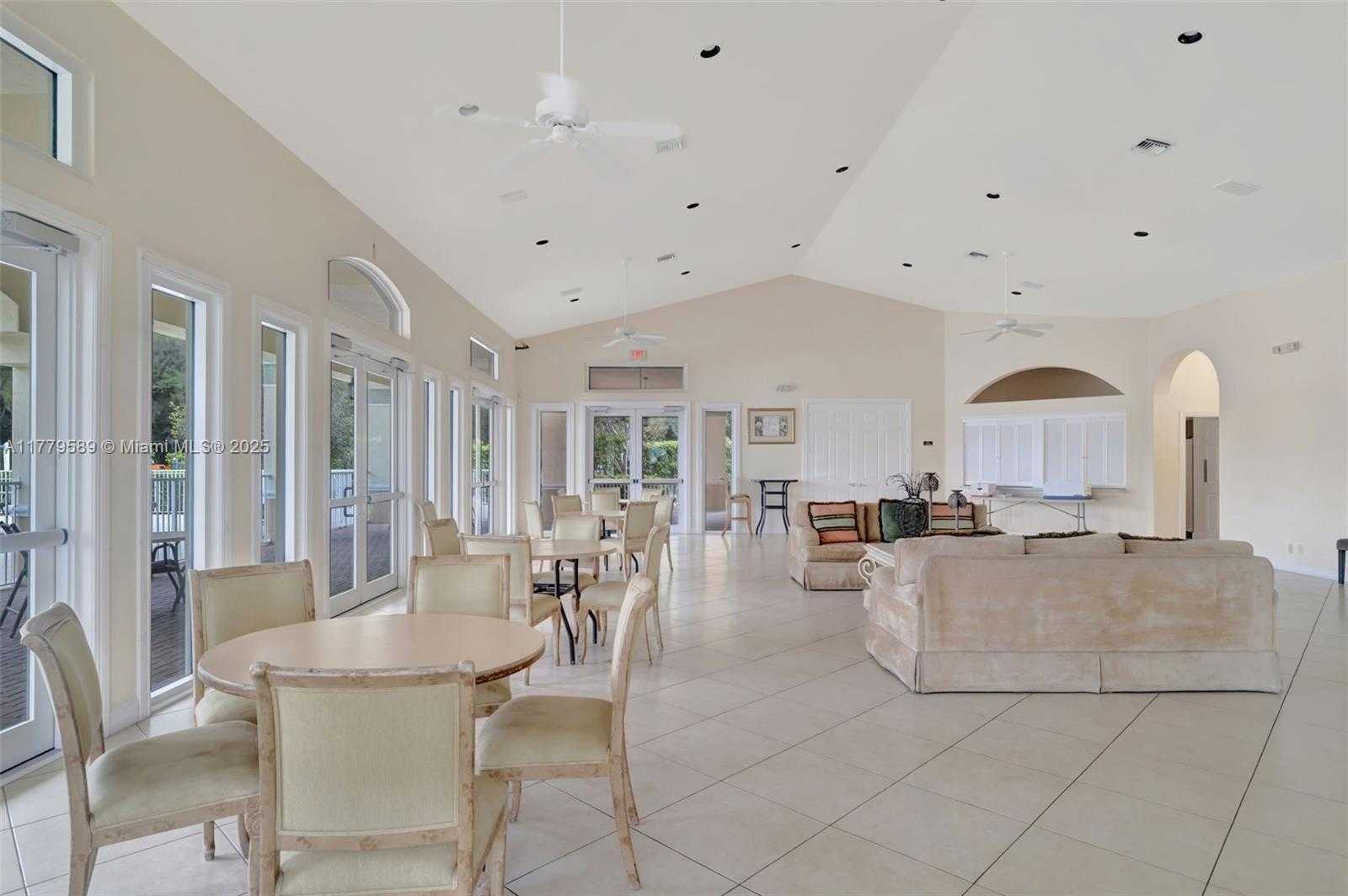 Small Image of 4613 SOUTH WEST 12TH ST, Deerfield Beach Number 51
