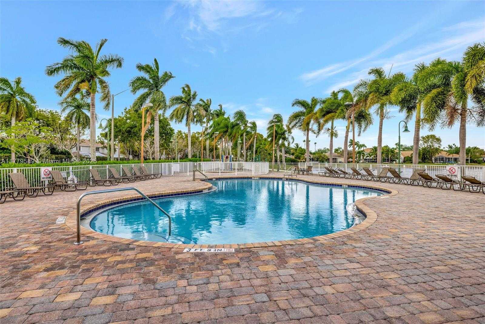 Small Image of 4613 SOUTH WEST 12TH ST, Deerfield Beach Number 58
