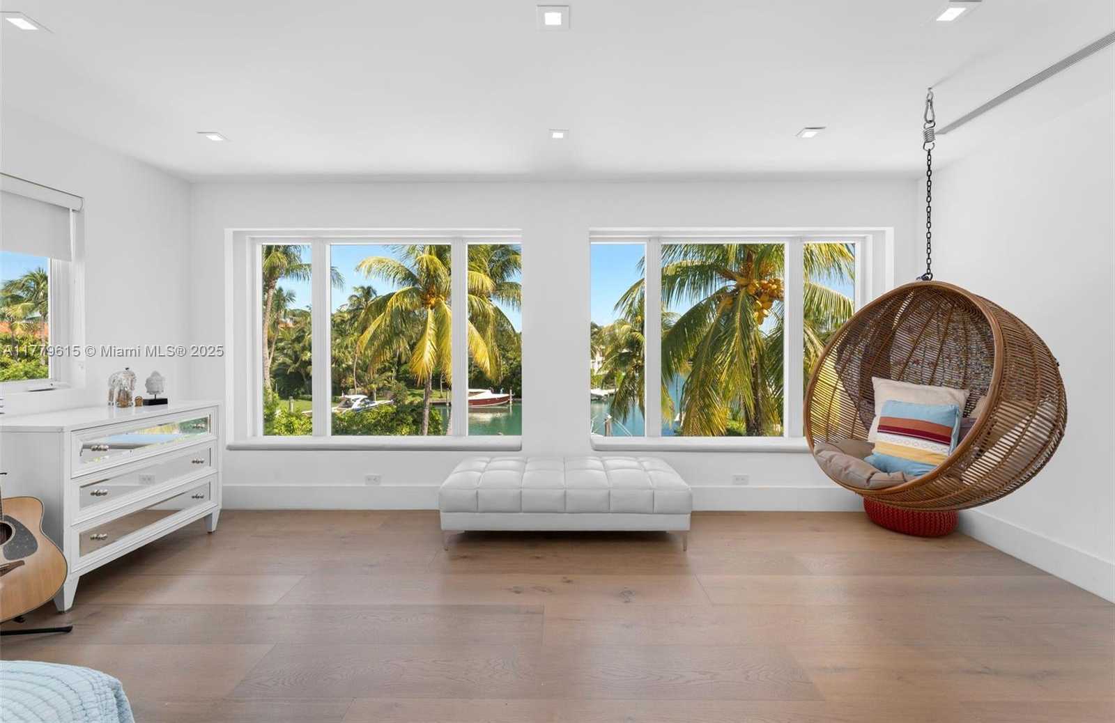 Small Image of 481 SOUTH MASHTA DRIVE, Key Biscayne Number 30