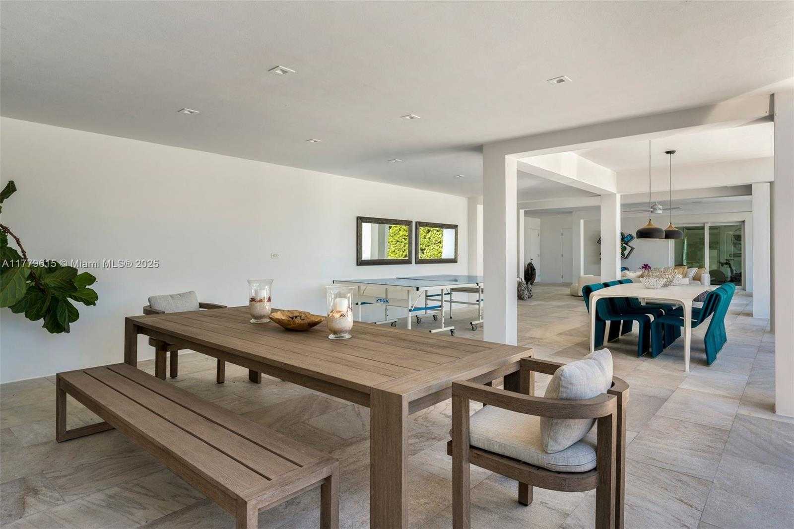 Small Image of 481 SOUTH MASHTA DRIVE, Key Biscayne Number 45
