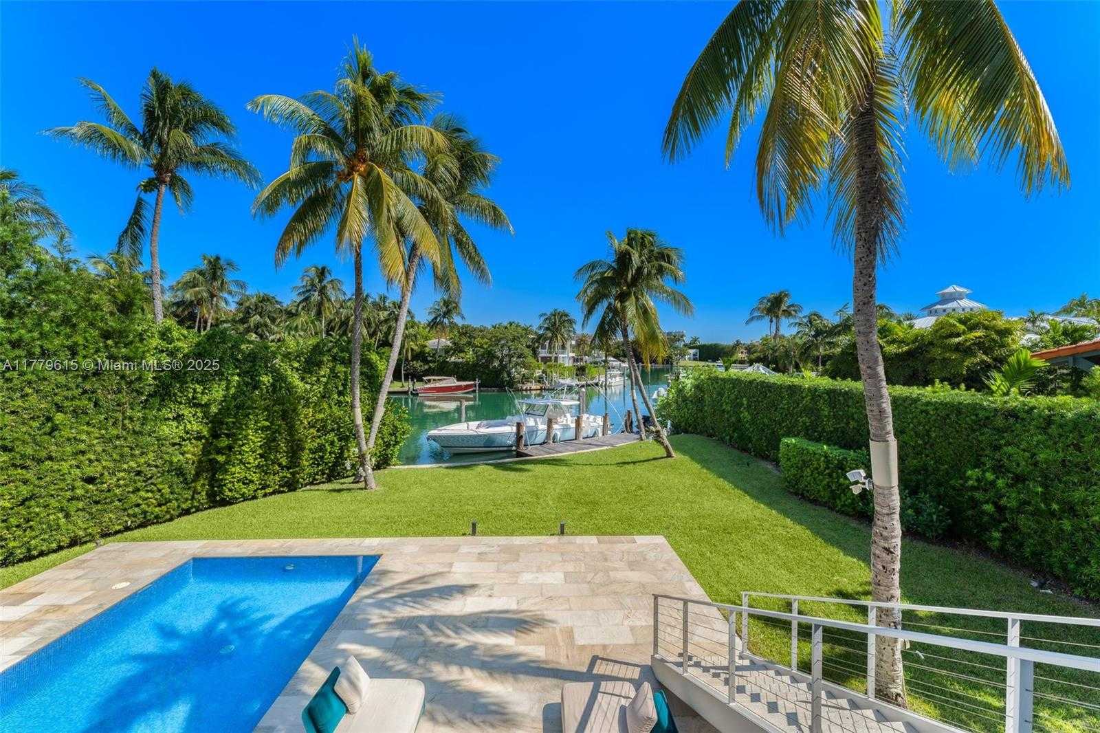 Small Image of 481 SOUTH MASHTA DRIVE, Key Biscayne Number 46