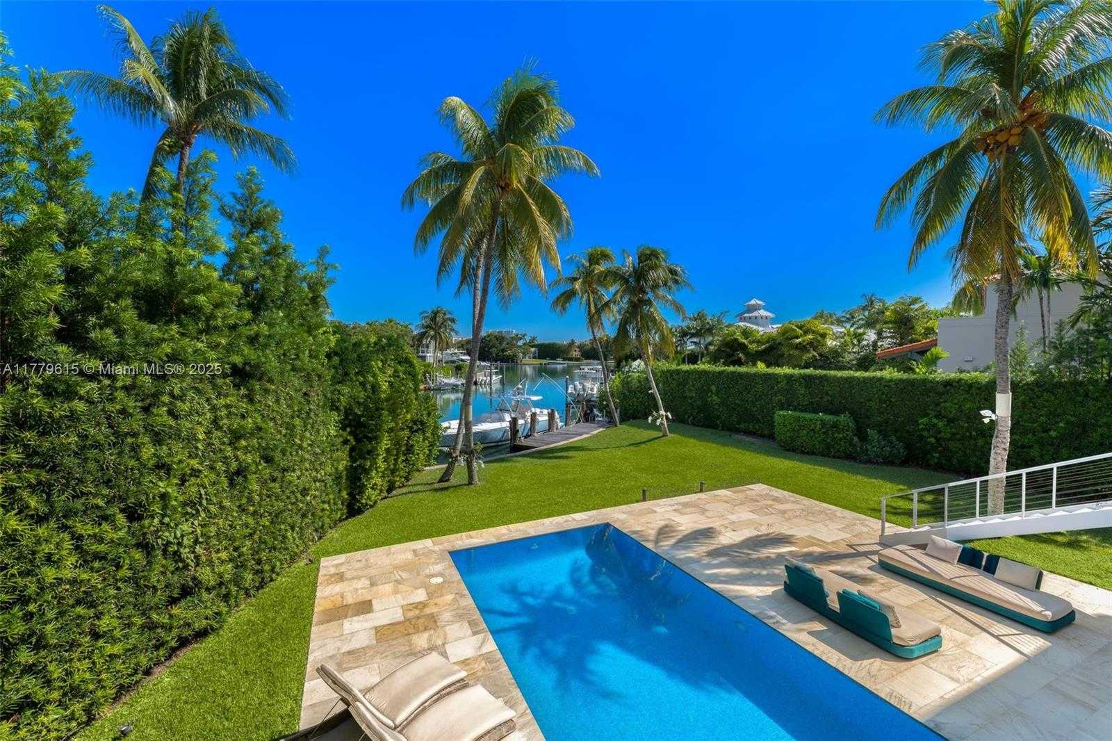 Small Image of 481 SOUTH MASHTA DRIVE, Key Biscayne Number 47