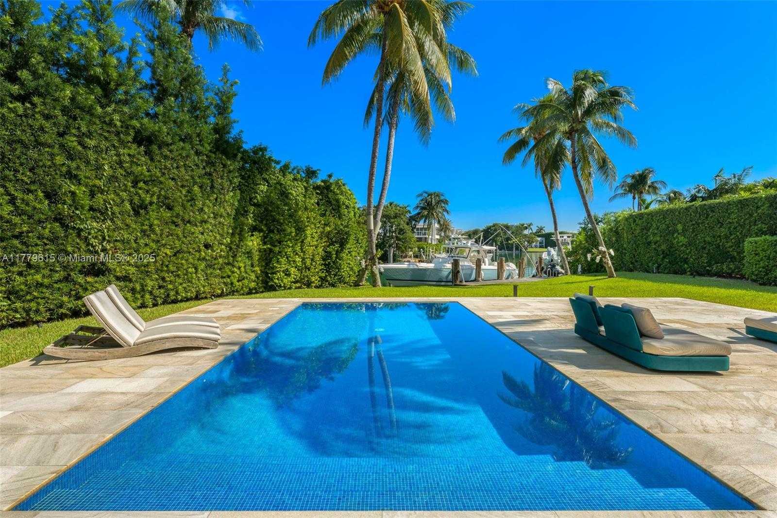 Small Image of 481 SOUTH MASHTA DRIVE, Key Biscayne Number 48