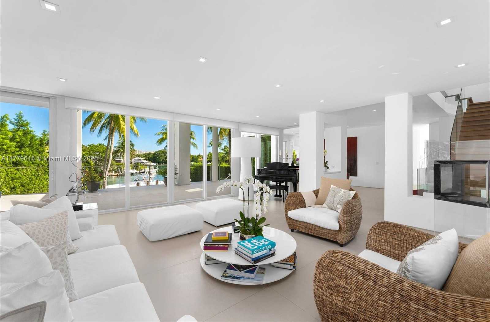 Small Image of 481 SOUTH MASHTA DRIVE, Key Biscayne Number 5