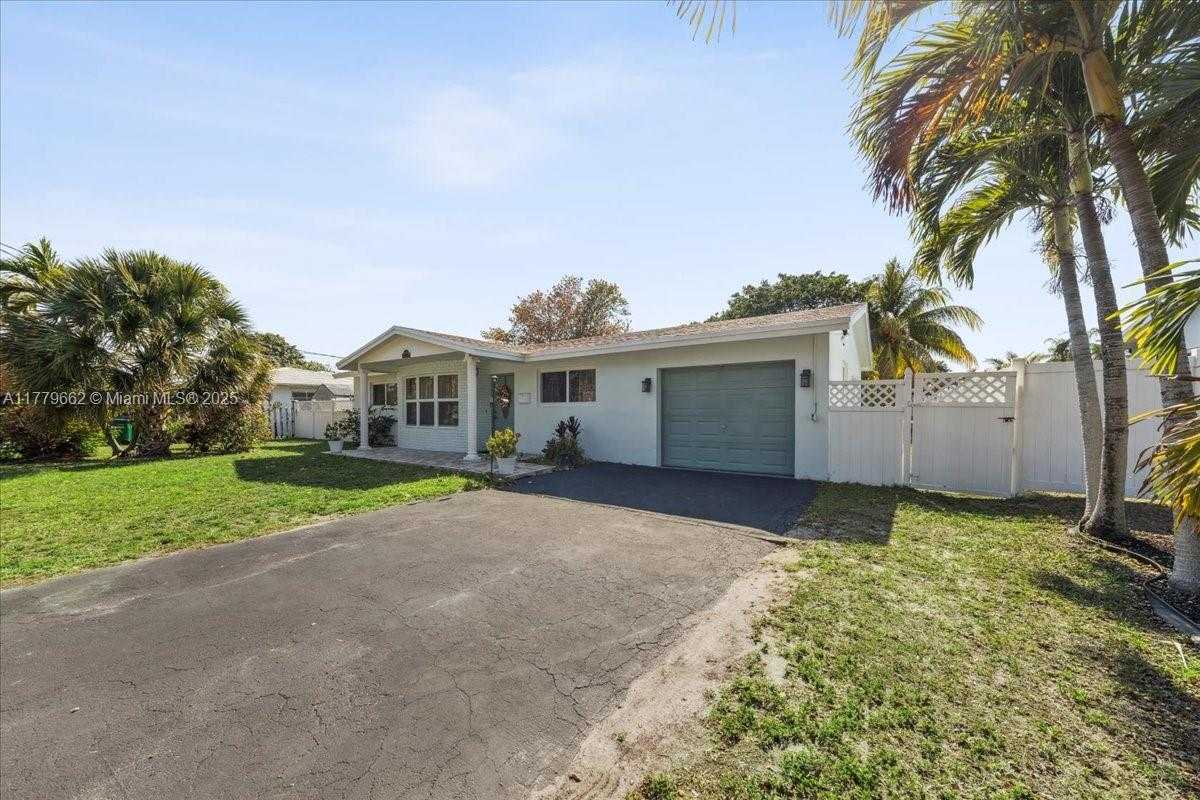 Small Image of 1625 EAST RIVER DR, Margate Number 11