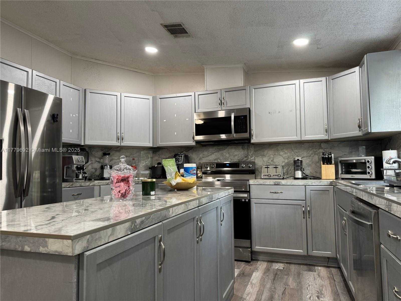 Small Image of 19800 SOUTH WEST 180TH AVE UNIT 425, Miami Number 4