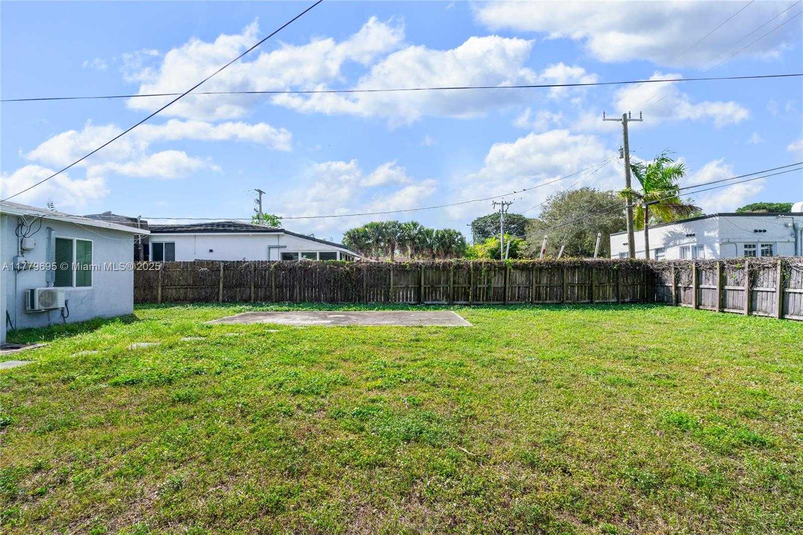 Small Image of 1843 SOUTH WEST 4TH AVE, Fort Lauderdale Number 24