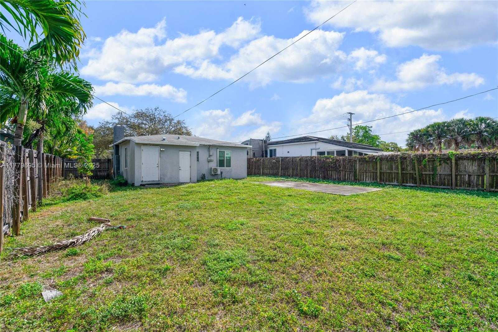 Small Image of 1843 SOUTH WEST 4TH AVE, Fort Lauderdale Number 25