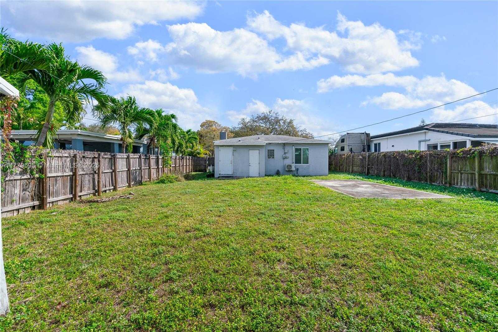 Small Image of 1843 SOUTH WEST 4TH AVE, Fort Lauderdale Number 27