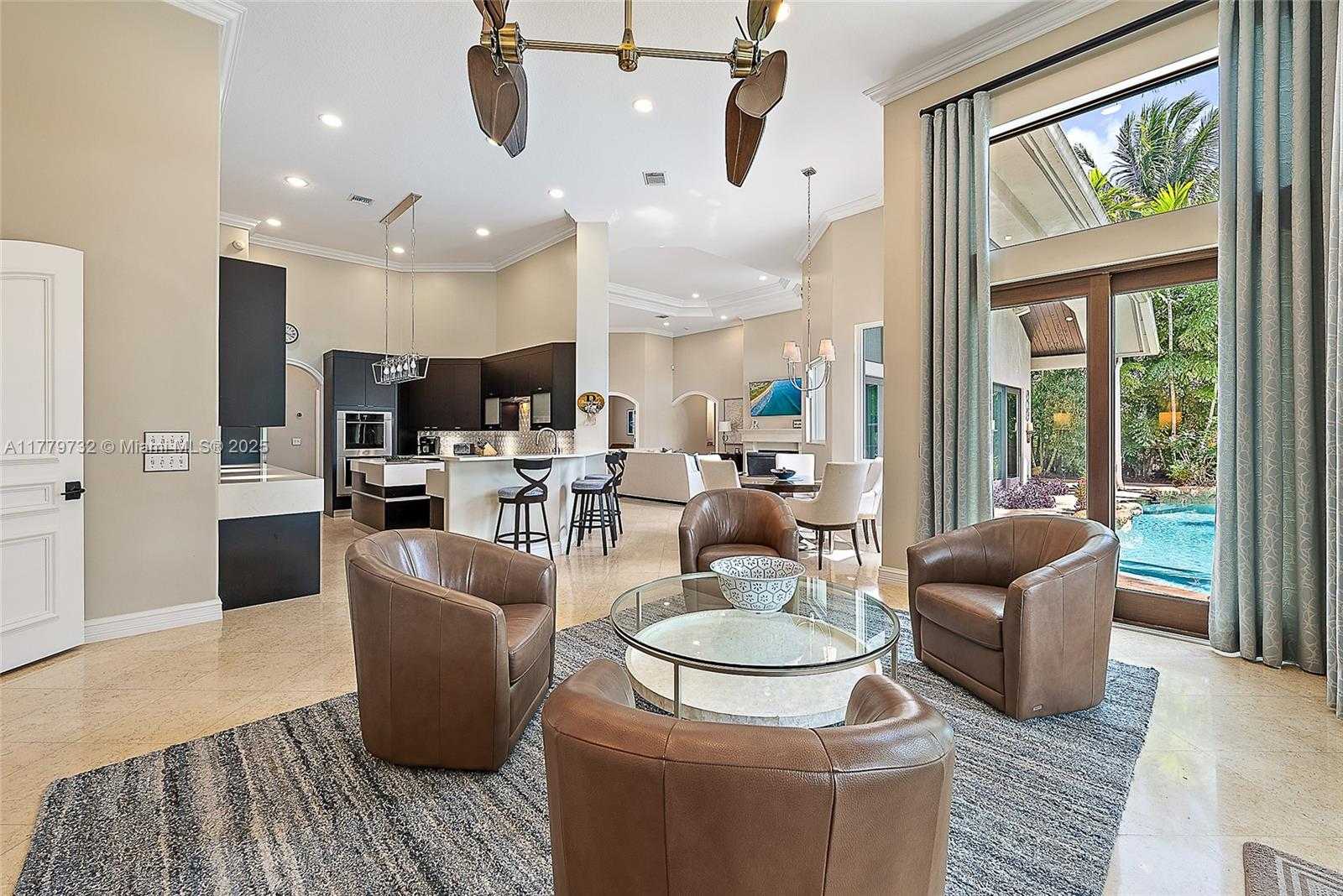 Small Image of 19028 SOUTH EAST WINDWARD ISLAND LN, Jupiter Number 14