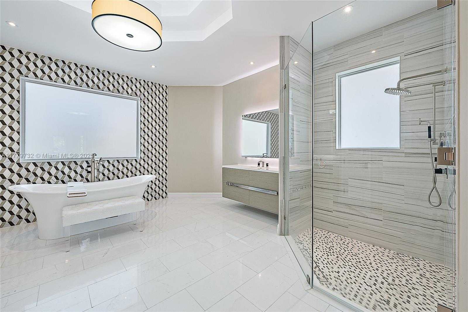 Small Image of 19028 SOUTH EAST WINDWARD ISLAND LN, Jupiter Number 17