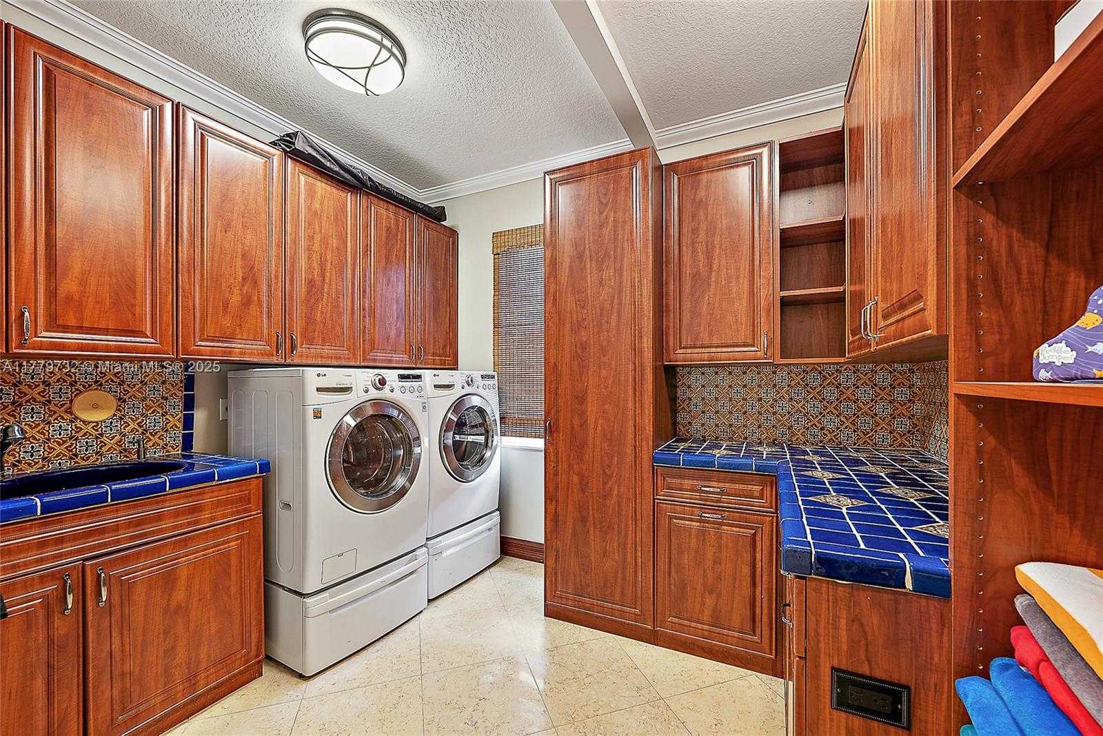 Small Image of 19028 SOUTH EAST WINDWARD ISLAND LN, Jupiter Number 24