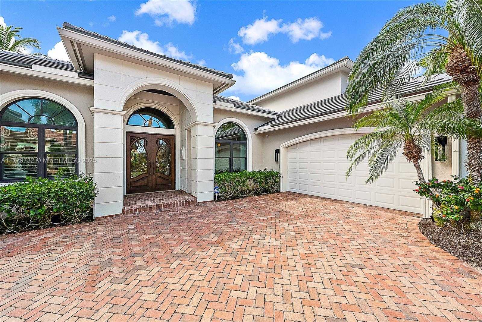 Small Image of 19028 SOUTH EAST WINDWARD ISLAND LN, Jupiter Number 27