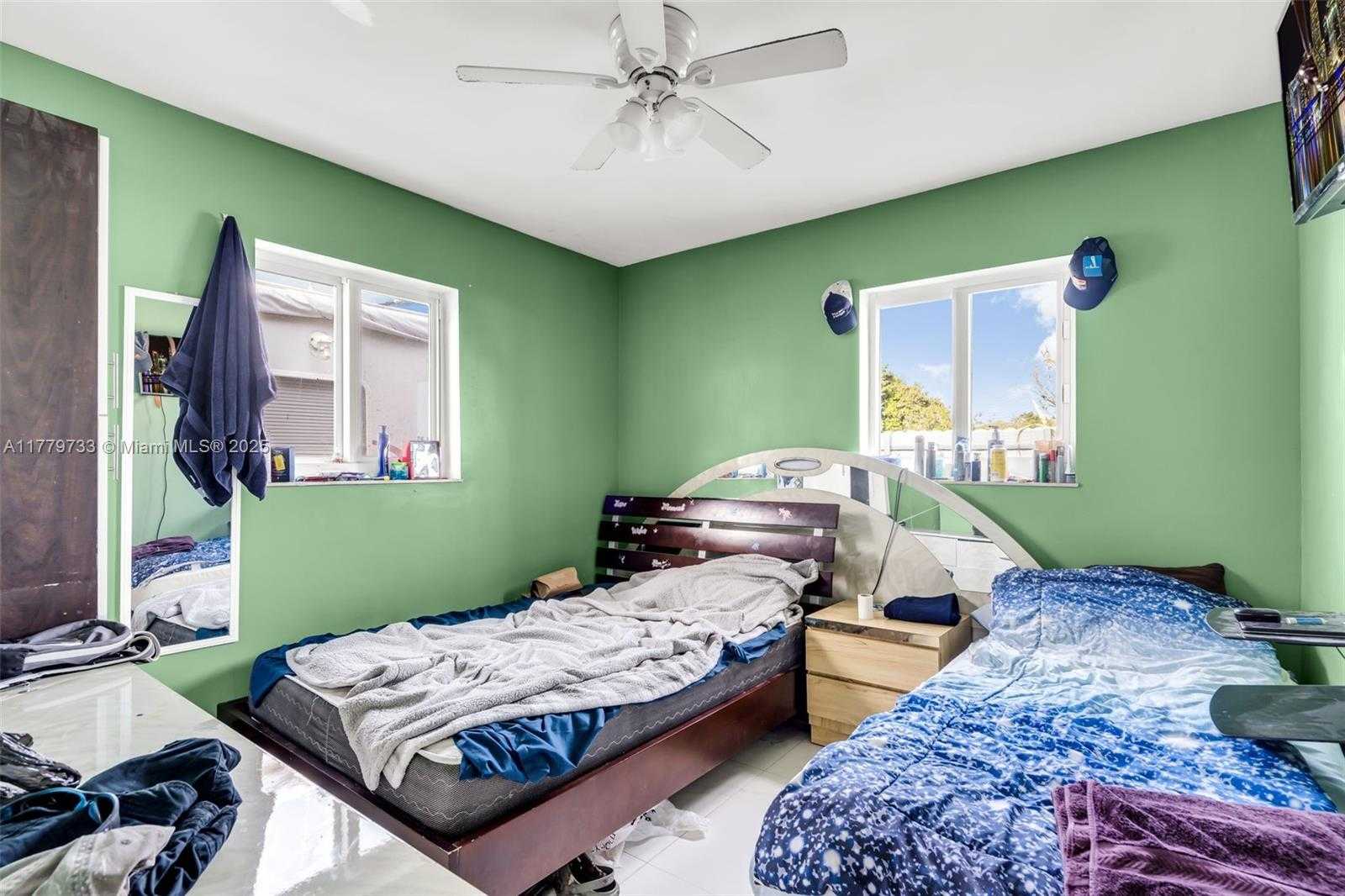 Small Image of 3201 NORTH WEST 98TH ST, Miami Number 13