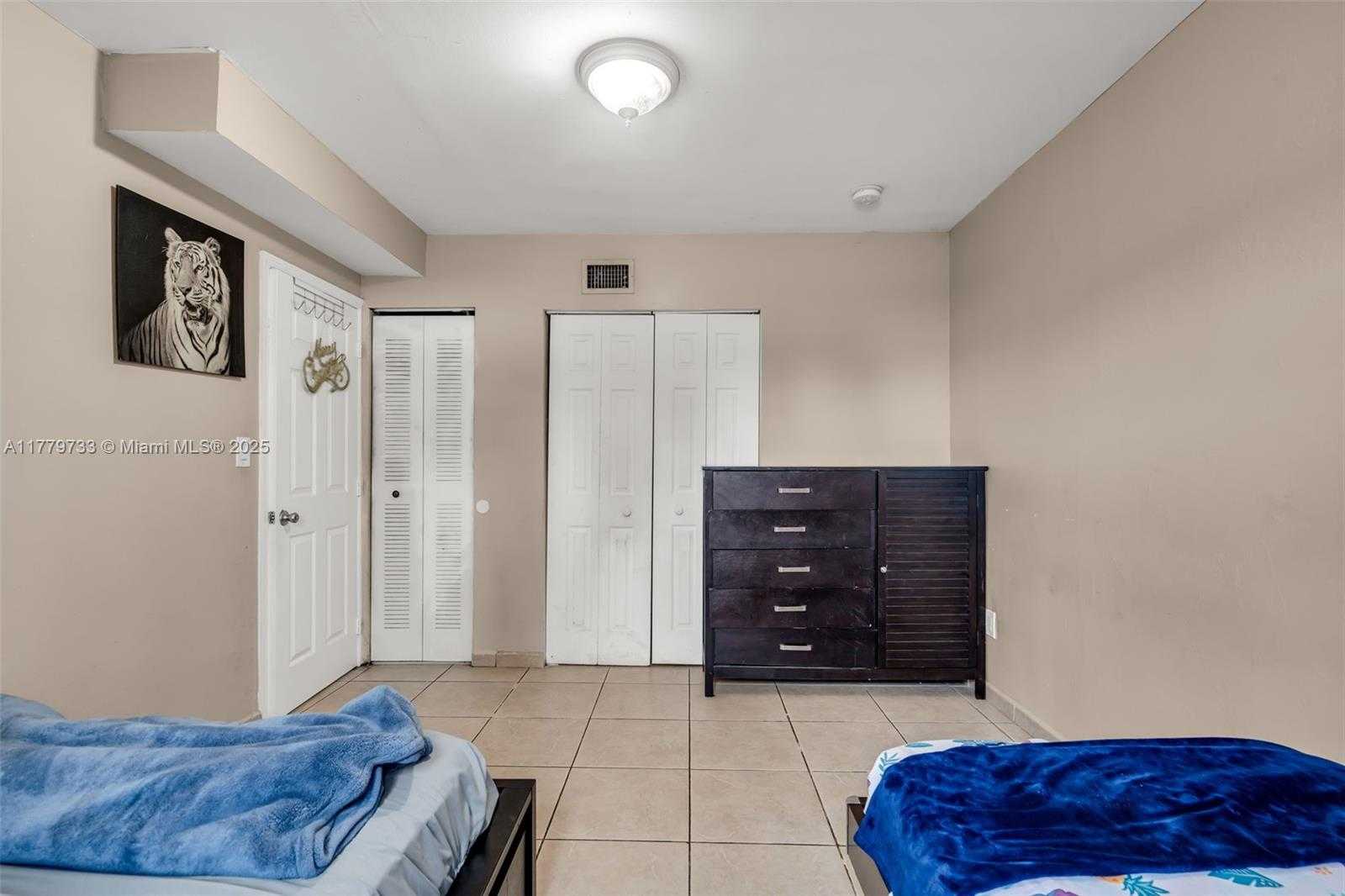 Small Image of 3201 NORTH WEST 98TH ST, Miami Number 24