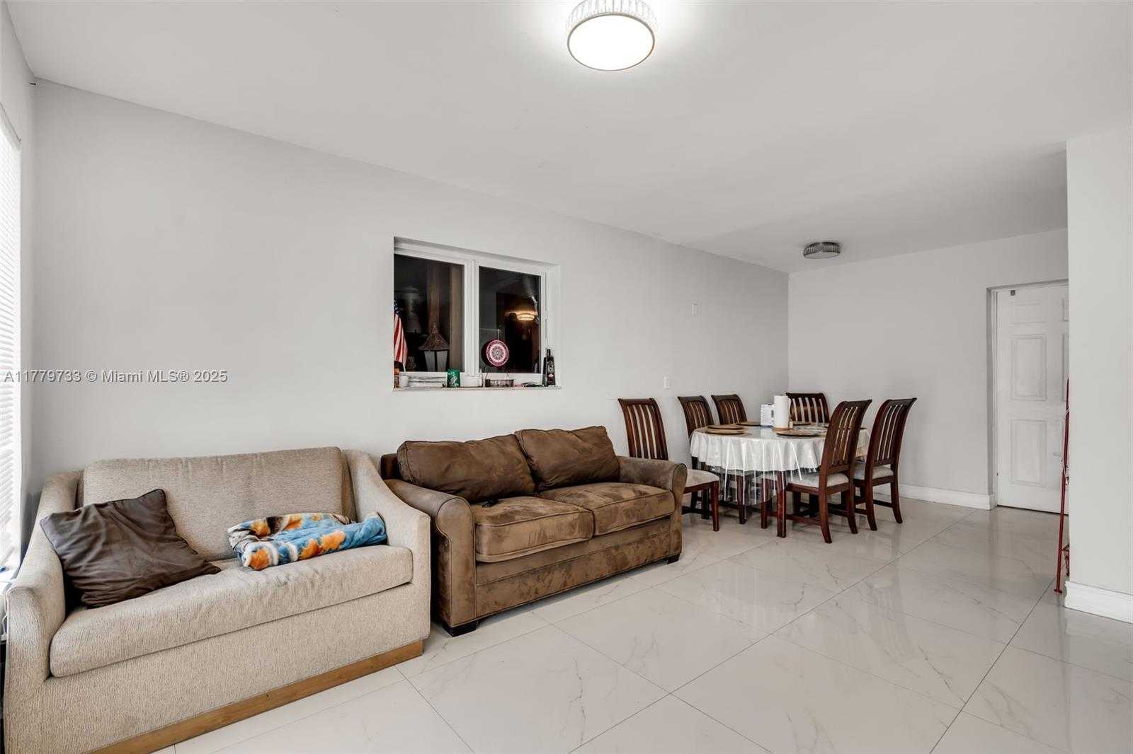 Small Image of 3201 NORTH WEST 98TH ST, Miami Number 5