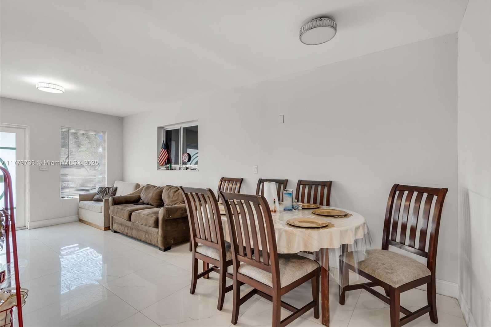 Small Image of 3201 NORTH WEST 98TH ST, Miami Number 7