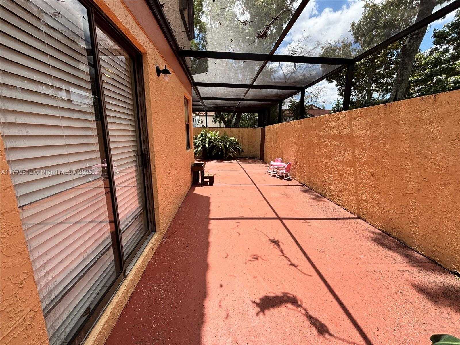 Small Image of 11236 SOUTH WEST 11 ST, Pembroke Pines Number 21