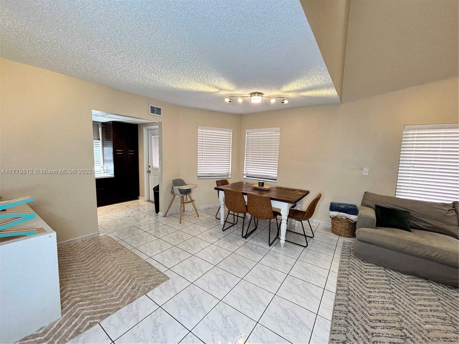 Small Image of 11236 SOUTH WEST 11 ST, Pembroke Pines Number 6