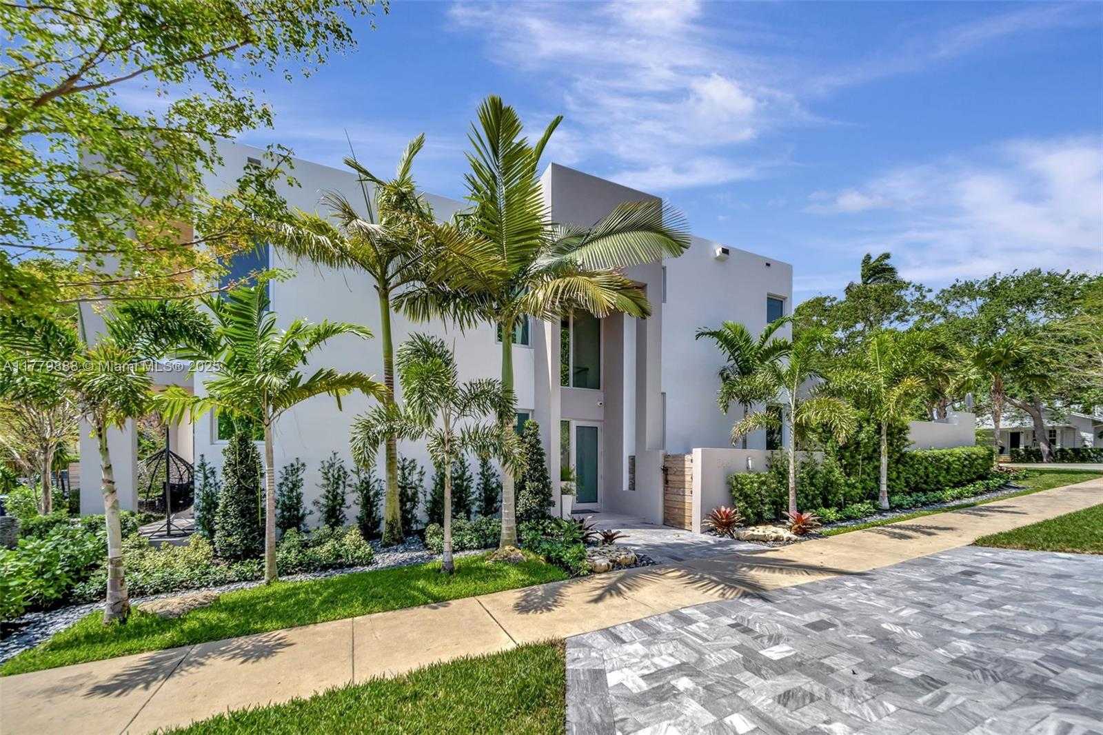 Small Image of 544 NORTH VICTORIA PARK RD, Fort Lauderdale Number 2