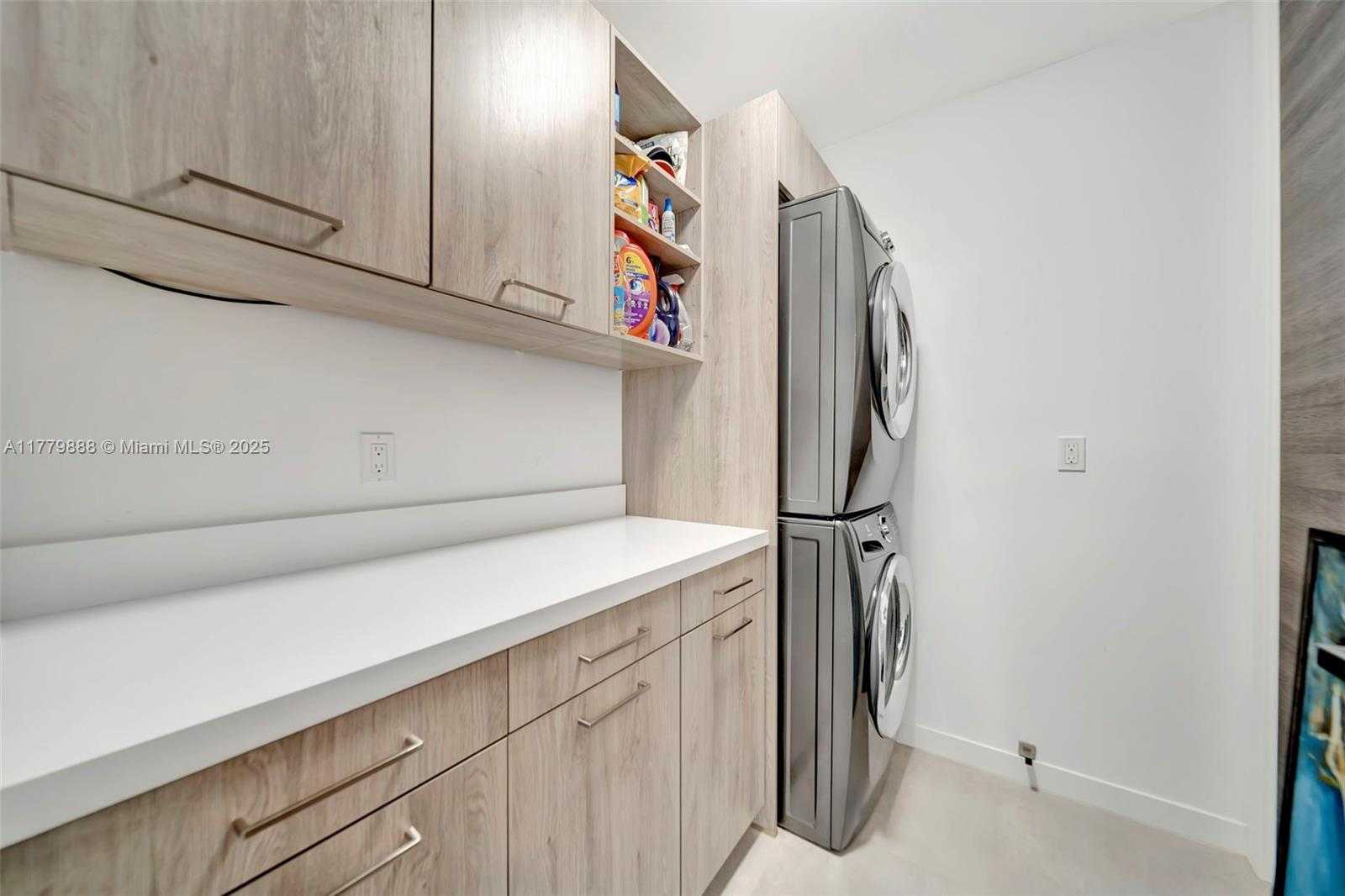 Small Image of 544 NORTH VICTORIA PARK RD, Fort Lauderdale Number 28