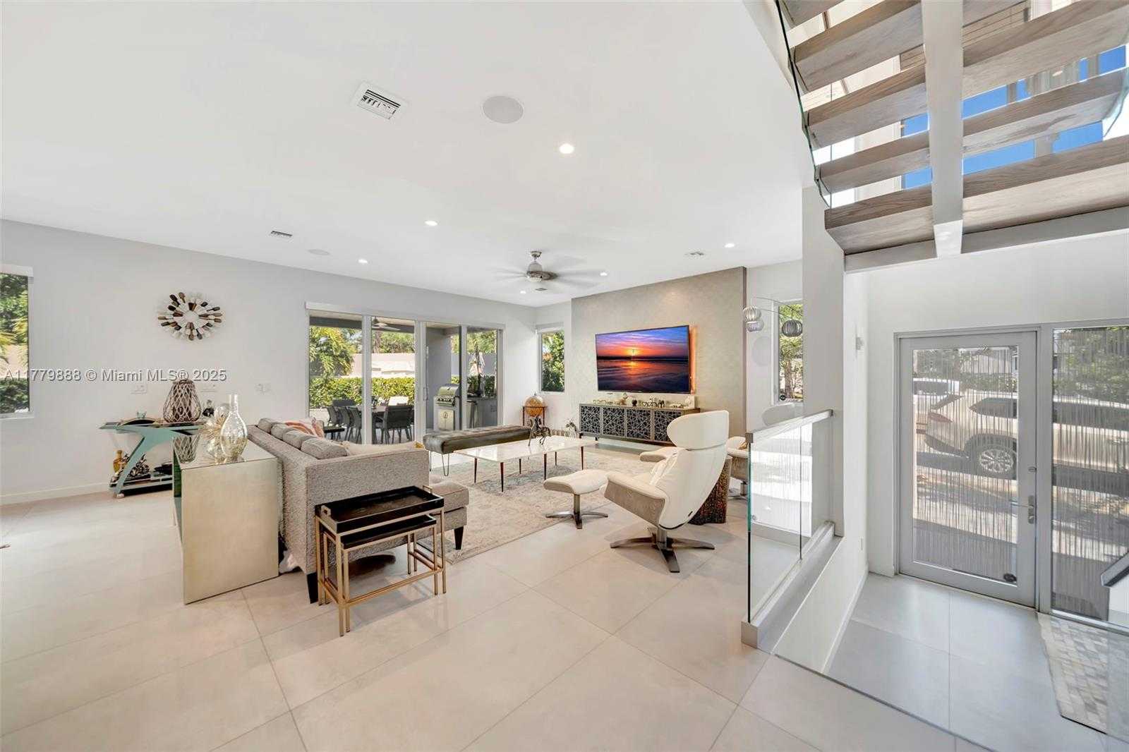 Small Image of 544 NORTH VICTORIA PARK RD, Fort Lauderdale Number 5