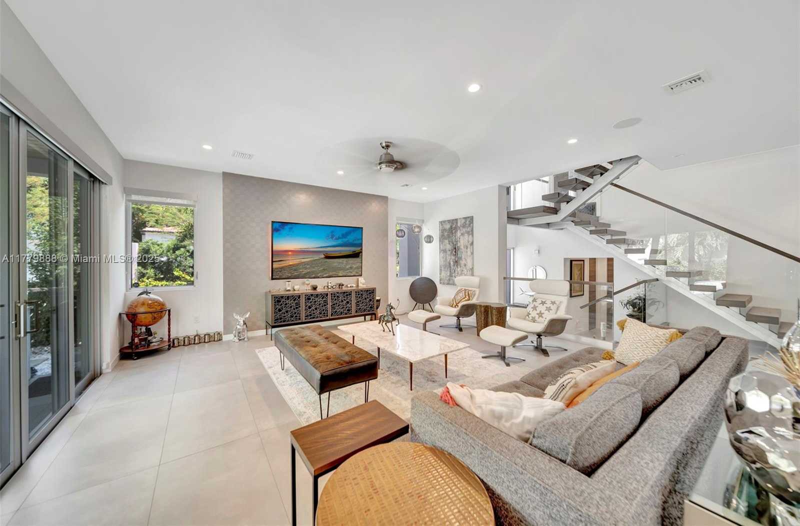 Small Image of 544 NORTH VICTORIA PARK RD, Fort Lauderdale Number 7