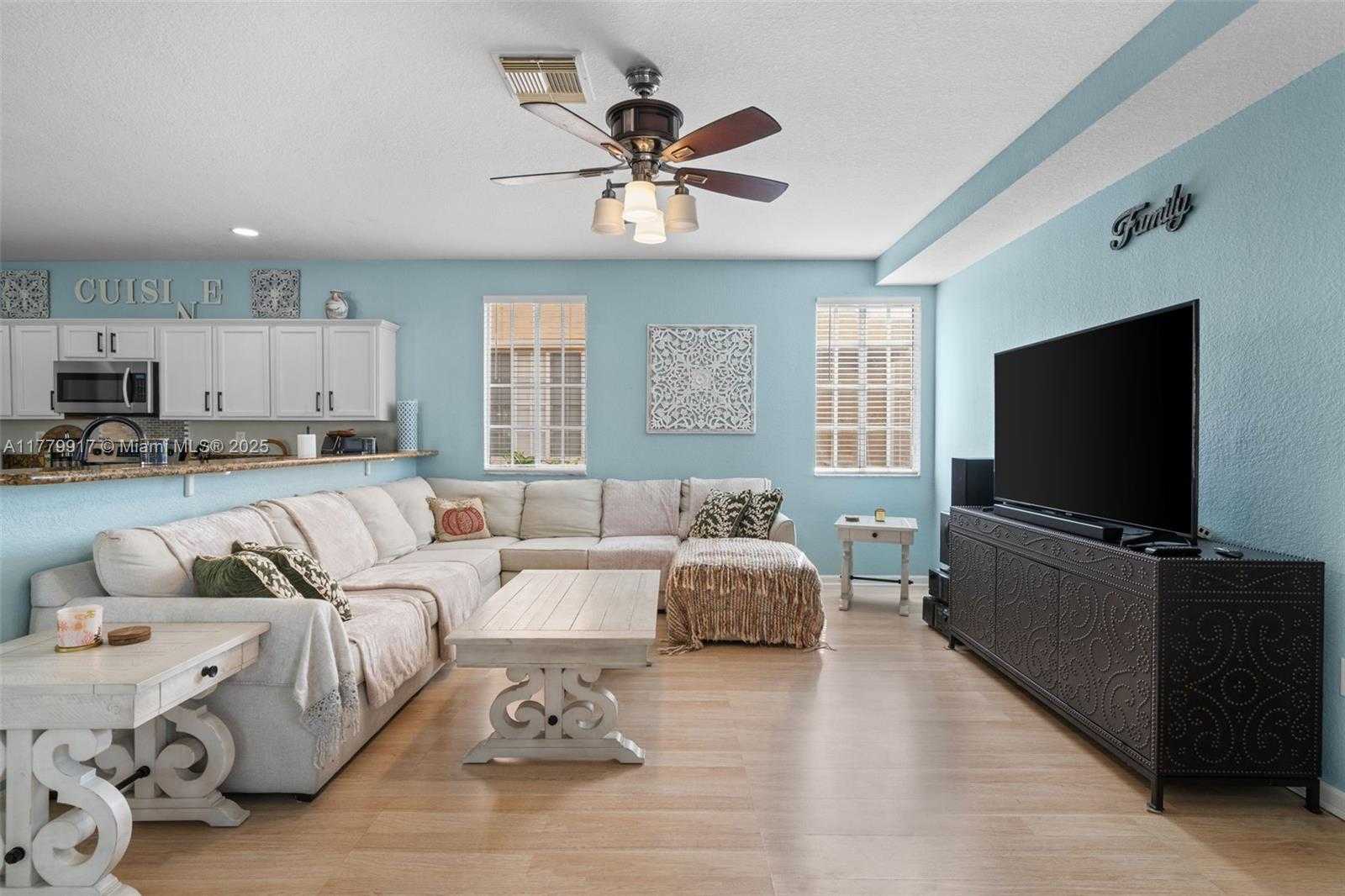Small Image of 13990 SOUTH WEST 274TH TER, Homestead Number 18