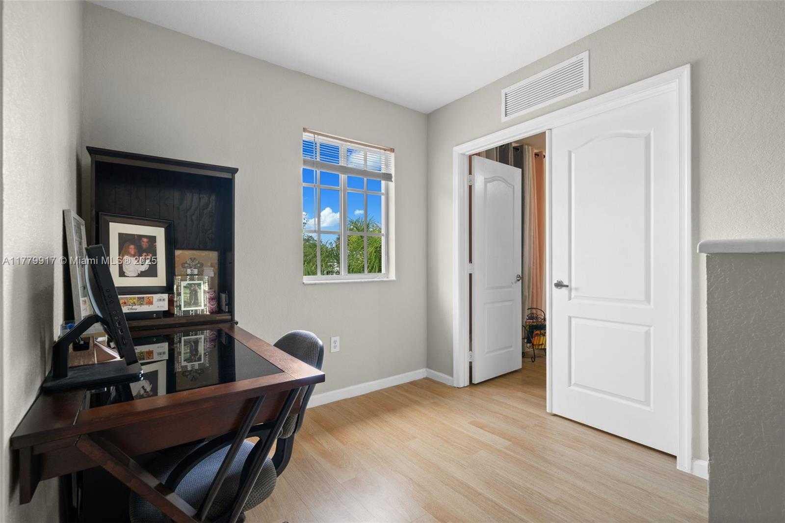 Small Image of 13990 SOUTH WEST 274TH TER, Homestead Number 27