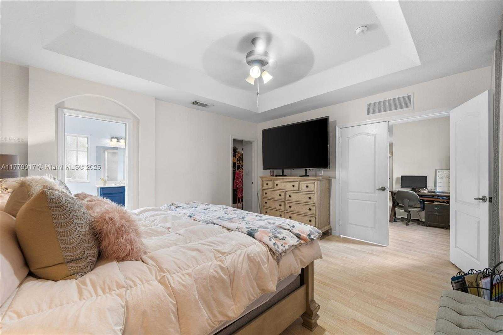 Small Image of 13990 SOUTH WEST 274TH TER, Homestead Number 31