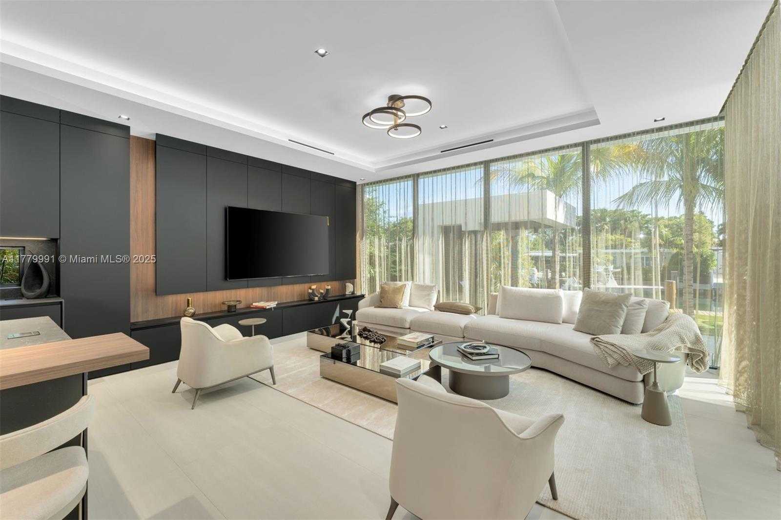 Small Image of 13225 ARCH CREEK TER, North Miami Number 15