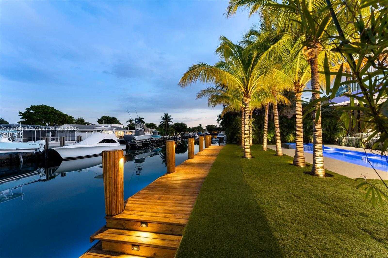 Small Image of 13225 ARCH CREEK TER, North Miami Number 33