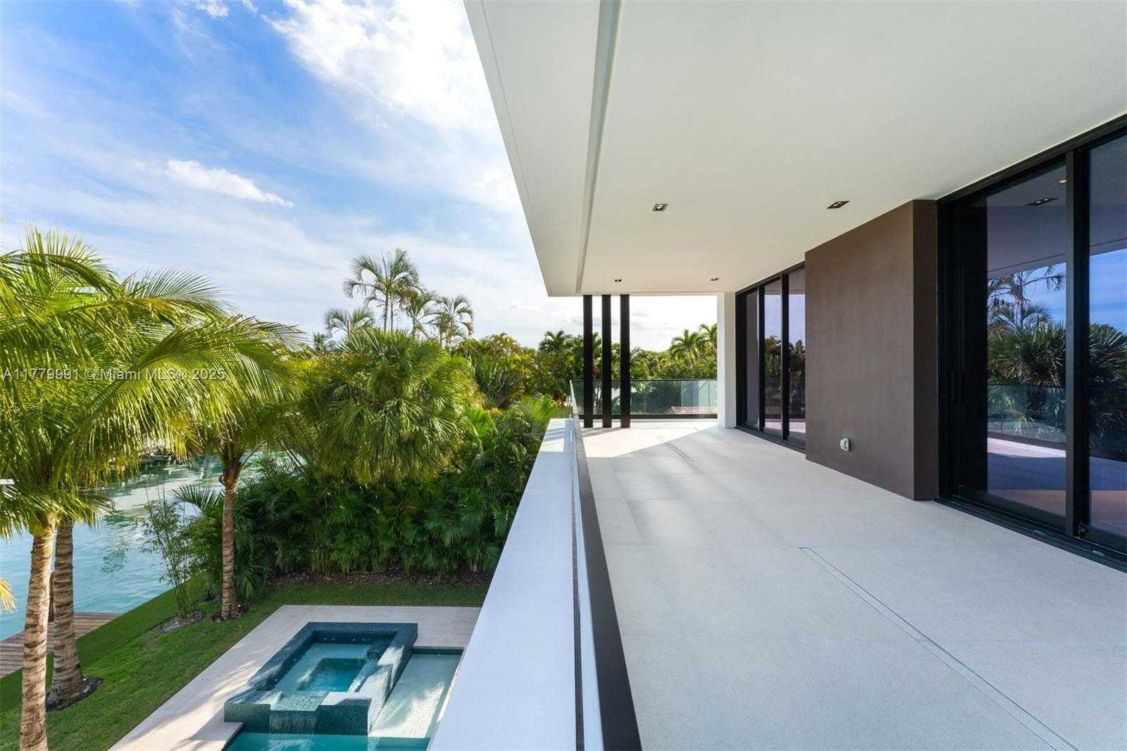 Small Image of 13225 ARCH CREEK TER, North Miami Number 47