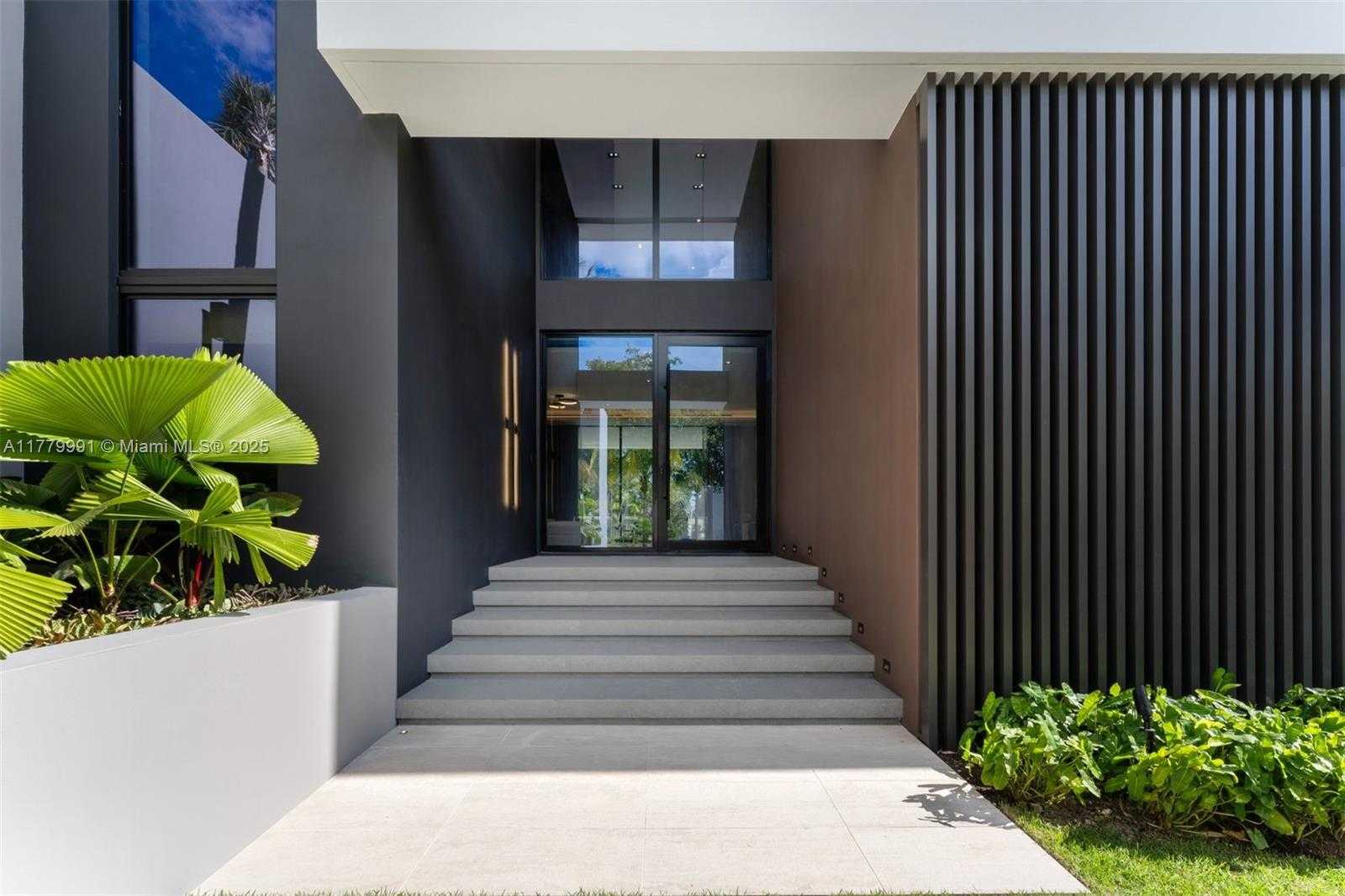 Small Image of 13225 ARCH CREEK TER, North Miami Number 6