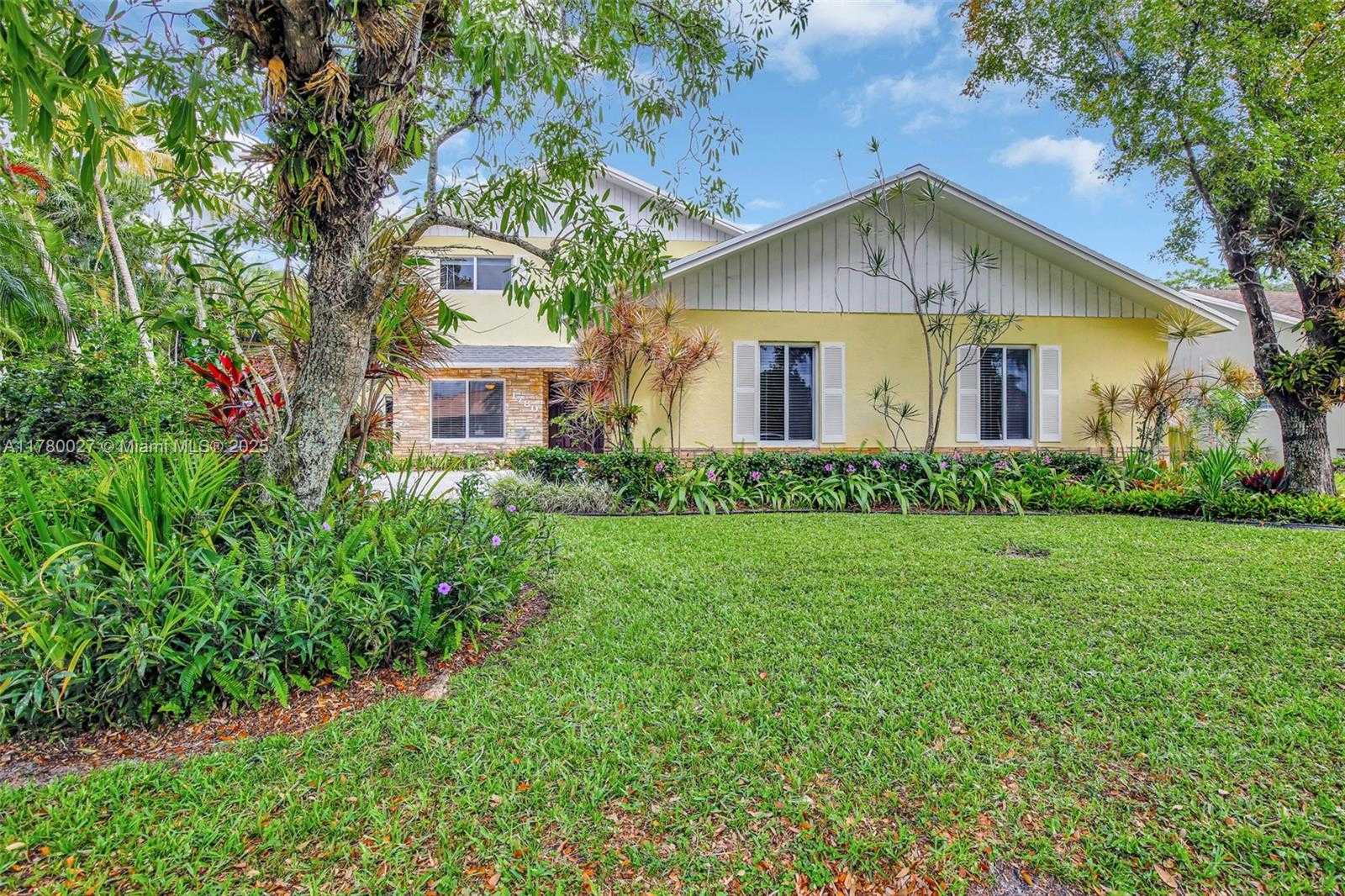 Small Image of 1780 SOUTH WEST 51ST TER, Plantation Number 3